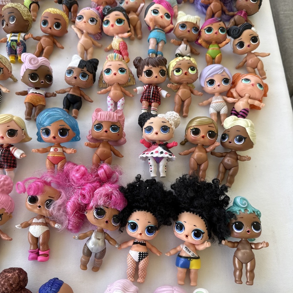 Lot Of Lol Dolls, Pets And Accessories Over 100 Dolls/ 200 Pieces - Picture 8 of 16